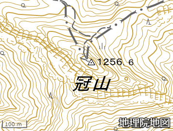 冠山峠駐車場 冠山登山口(岐阜、福井) 登山口の駐車場ガイド